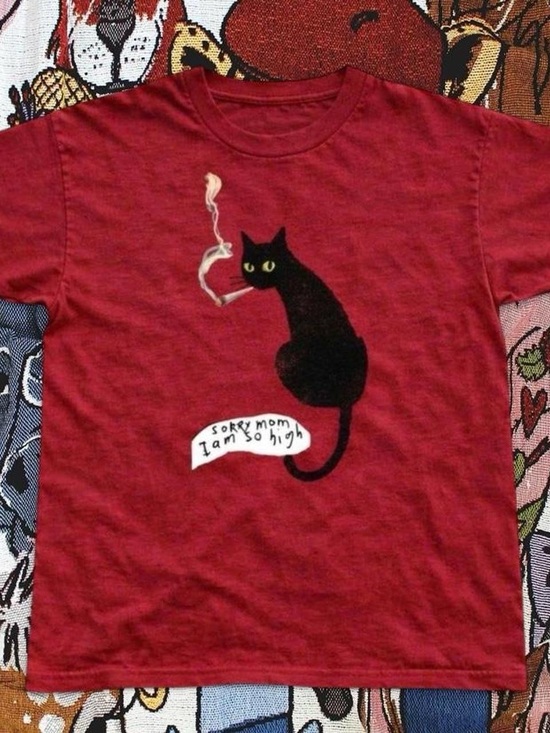 Gildan Tops - Gildan Red Short-Sleeve Tee with Black Cat Graphic